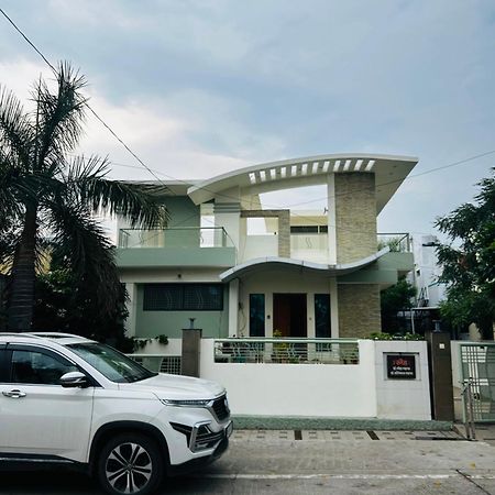 Private & Elegant 3Bhk Villa, Hillside Hideaway, 10 Mins From Mh Bus Stand Aurangábád Kültér fotó