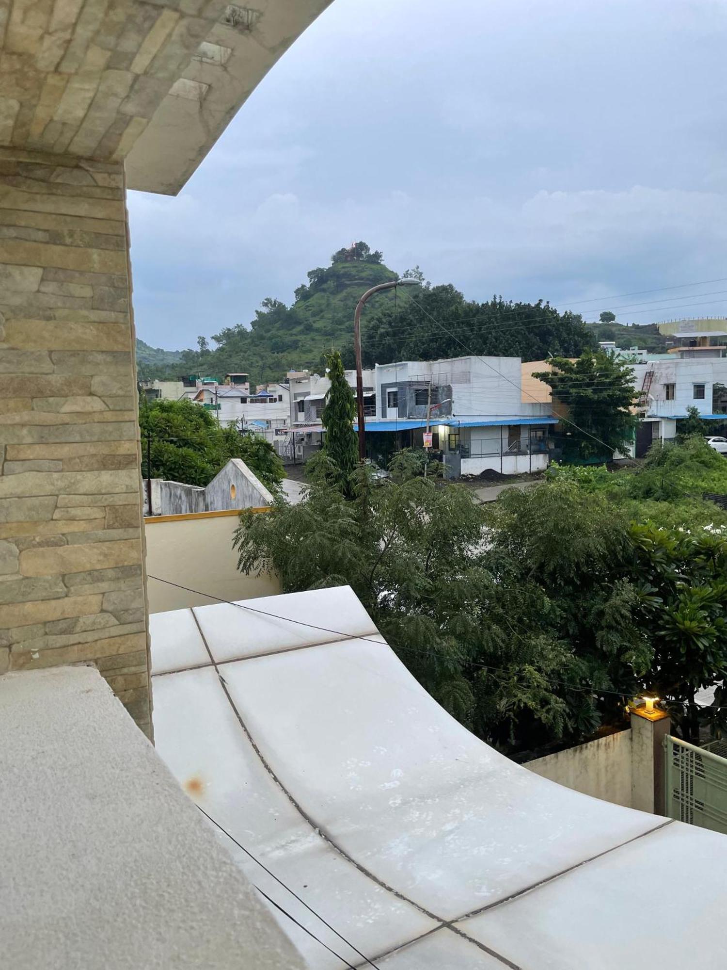 Private & Elegant 3Bhk Villa, Hillside Hideaway, 10 Mins From Mh Bus Stand Aurangábád Kültér fotó